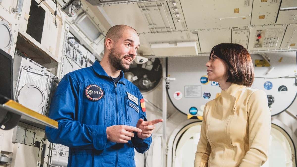 Pablo Álvarez, junto a Diana Morant, ministra de Ciencia, Innovación y Universidades.