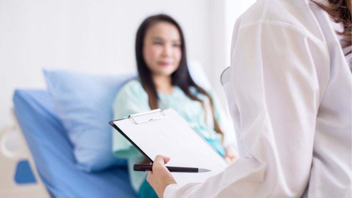 Rechazan la incapacidad laboral de una mujer con cáncer: su apariencia no "refleja" gravedad, iba maquillada y arreglada