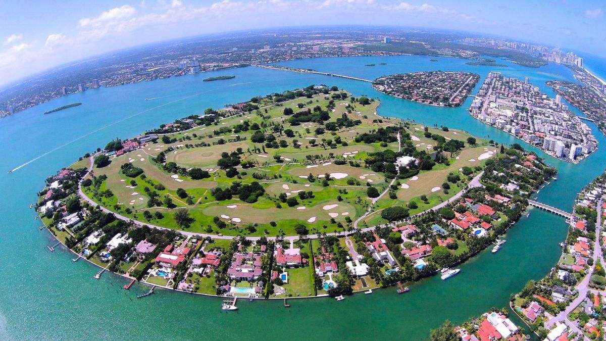 Así será la megamansión que Jeff Bezos construirá en el barrio 'Billionaire Bunker' de Miami: inversión de 237 millones