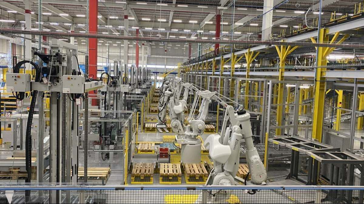 Descienden las ventas de la industria y los servicios