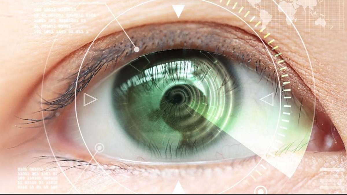Imagen de un ojo verde en primer plano