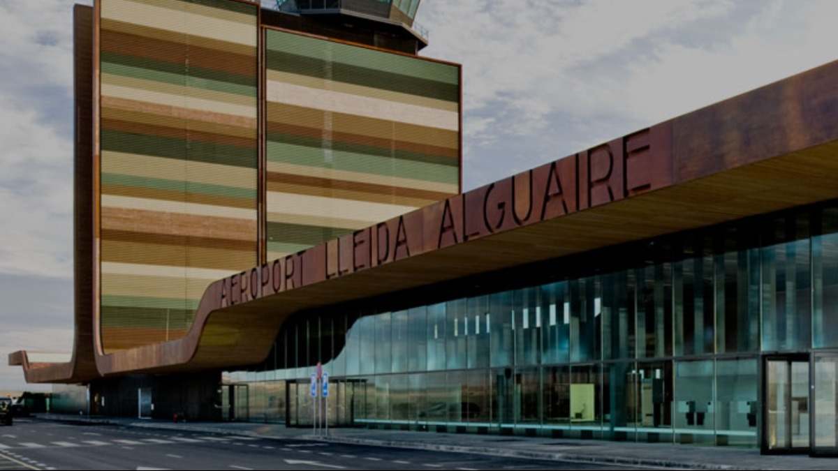 Aeropuerto de Lleida-Alguaire, gestionado por la Generalitat