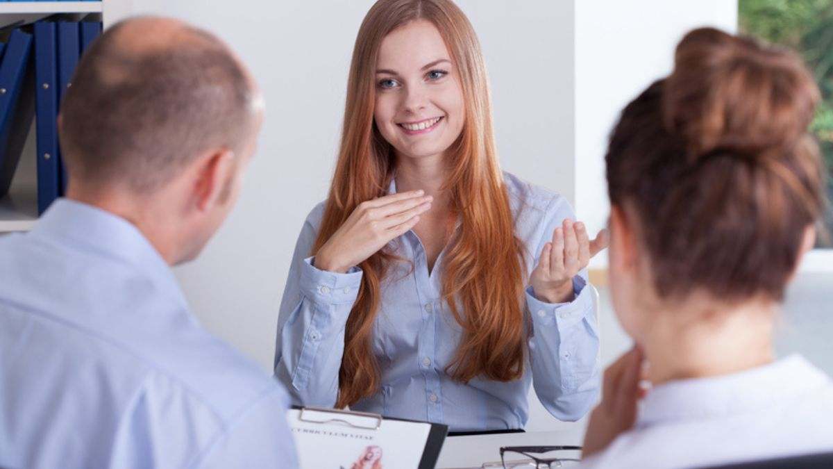 Cómo contrarrestar una oferta salarial muy baja, según expertos en recursos humanos