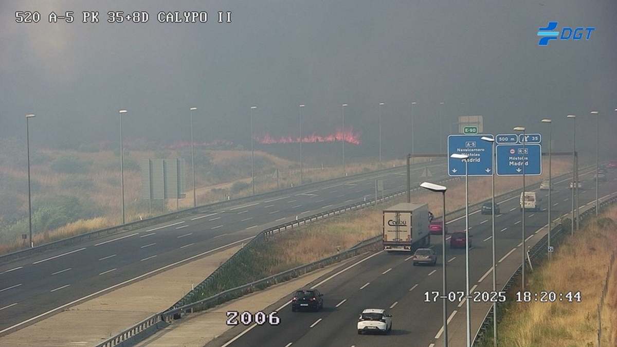 Incendio en el kilómetro 33 de la A-5 Méntrida