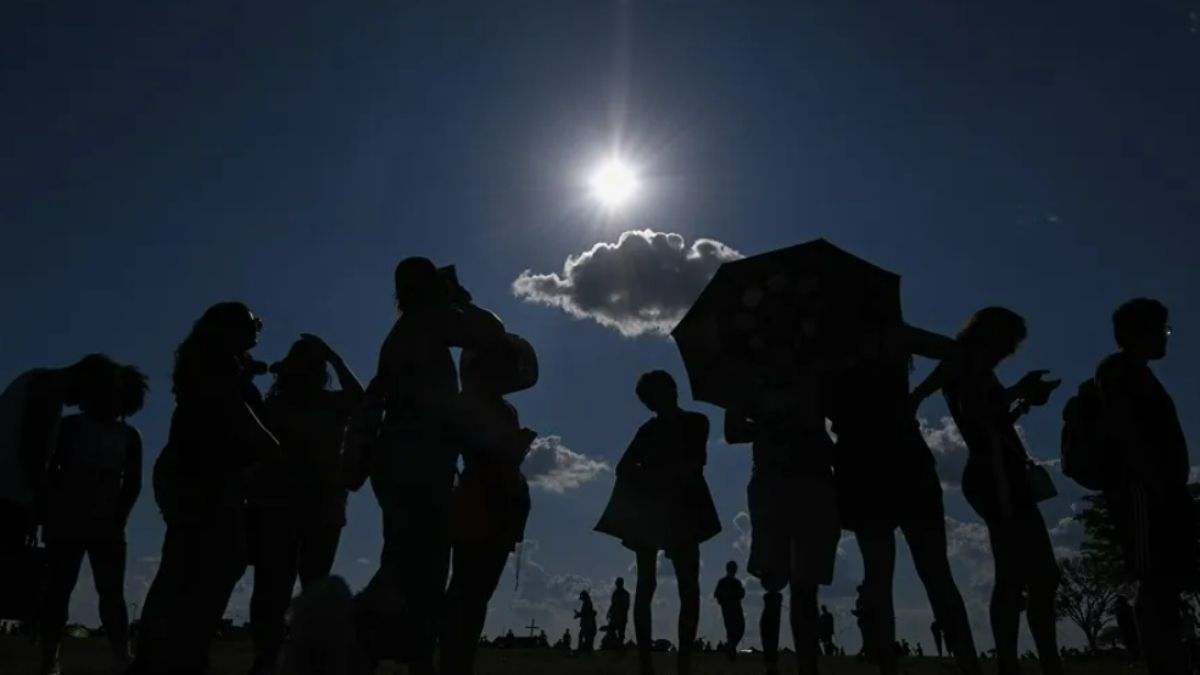 La razón por la que la NASA lanzará cohetes durante el eclipse solar de hoy