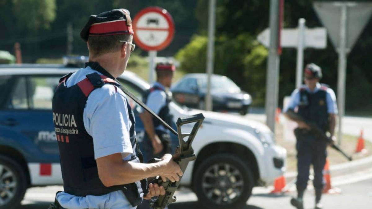 Qué es una operación jaula: el operativo para detener a los criminales más peligrosos que han activado los Mossos para acorralar a Puigdemont