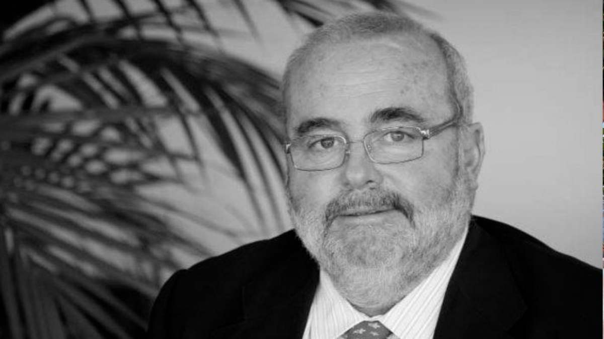 Javier Gómez-Navarro.