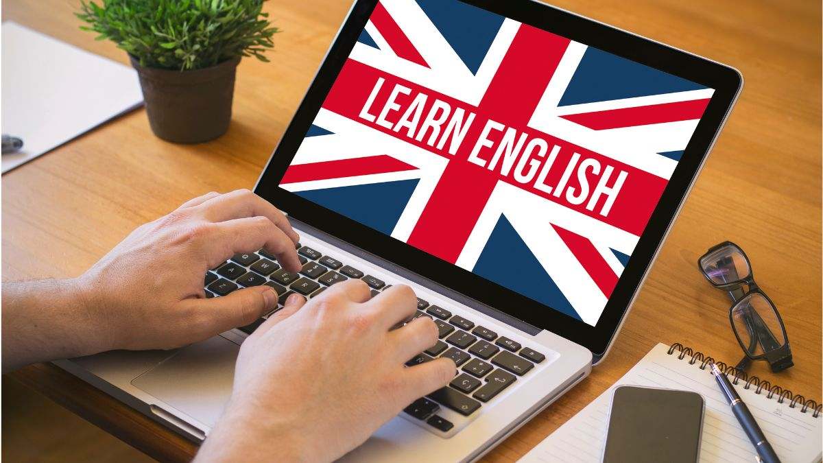 La Universidad de Cambridge lanza seis cursos gratuitos para aprender inglés: van desde nivel básico a experto