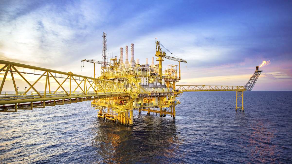 petróleo plataforma crudo mar materias primas