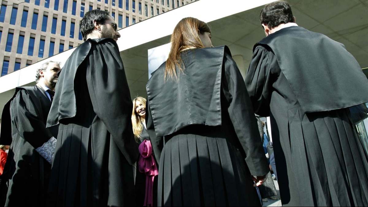 Vista de varios jueces durante una protesta