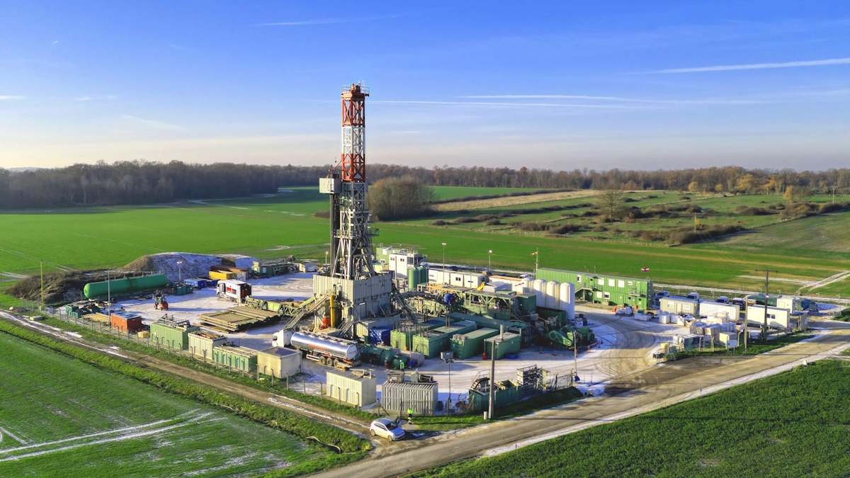 petróleo crudo materias primas crudo cuenca París