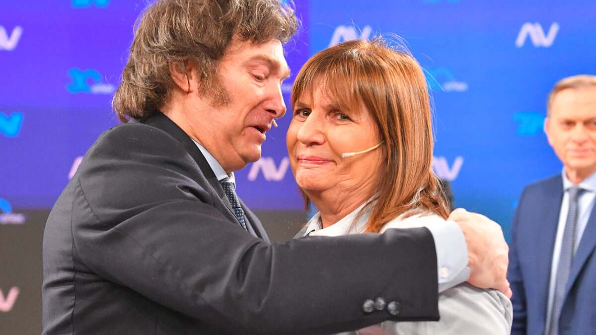 abrazo bullrich milei elecciones argentina balotaje segunda vuelta