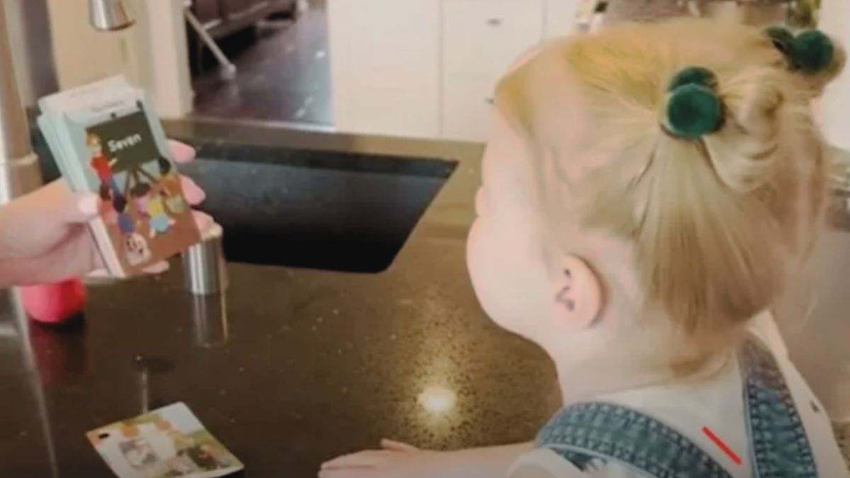Con tres años es la niña más inteligente del mundo: superdotada con coeficiente intelectual del 99%