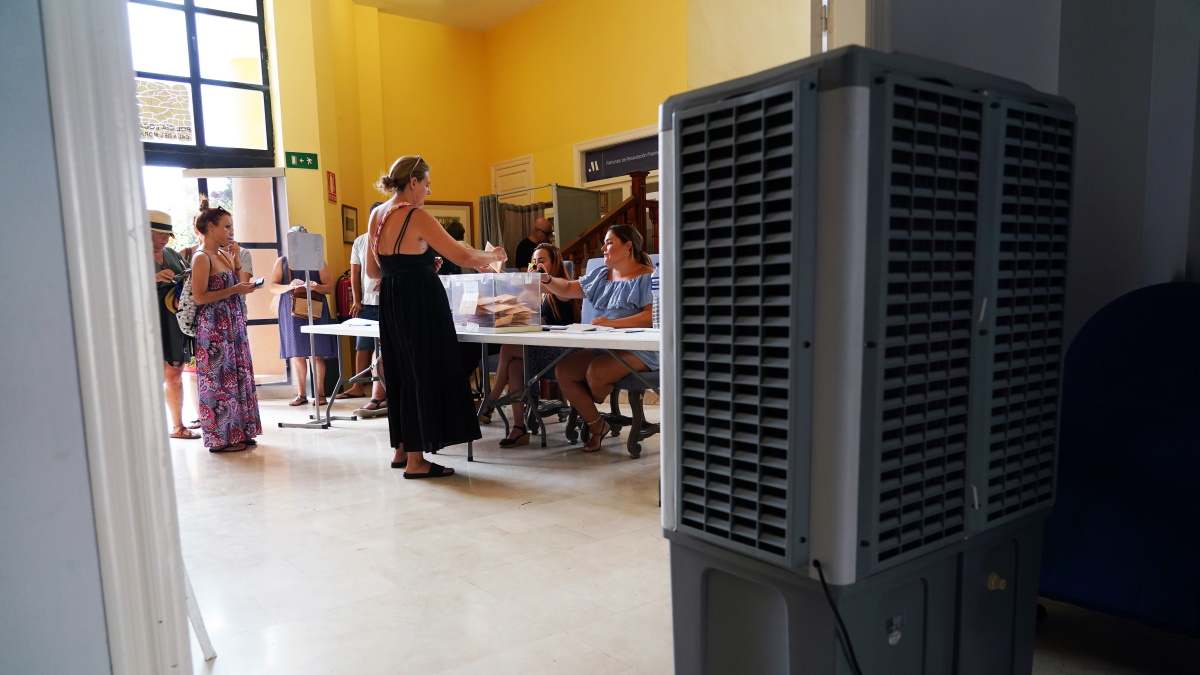Imagen de un colegio electoral durante la jornada del 23J.