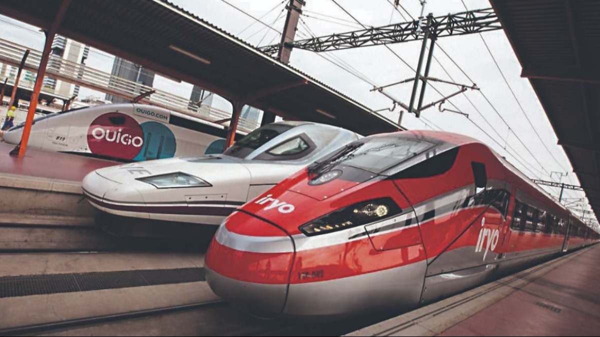 Trenes_Iryo_Ouigo_Renfe. EE