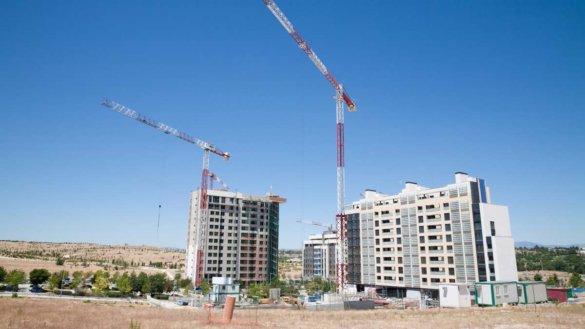vivienda España inmobiliario economía salarios construcción