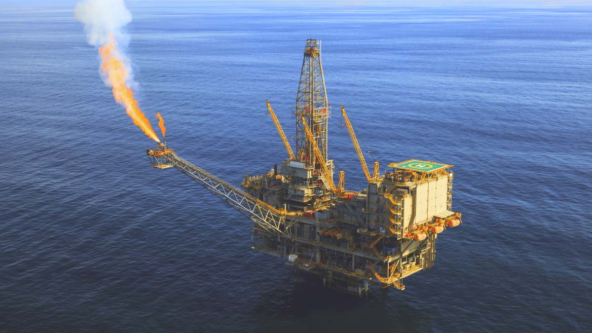 Petróleo crudo mar plataforma