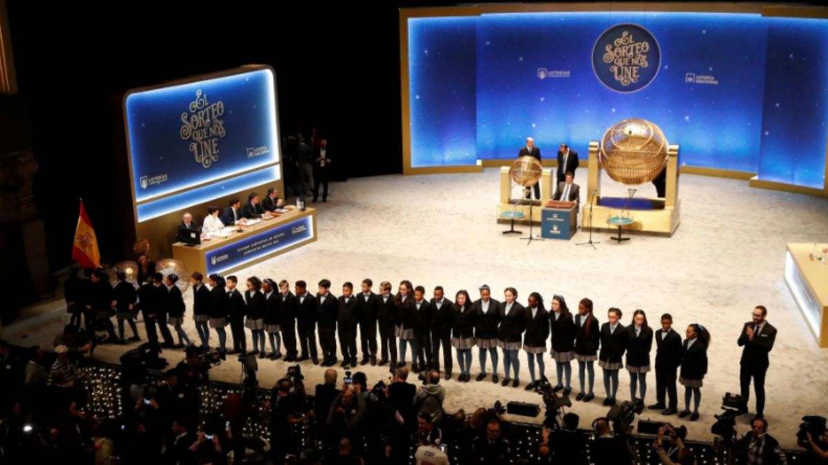Esta es la razón que explica por qué los niños de San Ildefonso cantan los números de la Lotería de Navidad