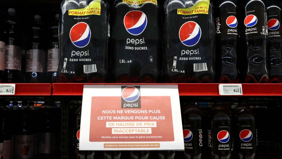 Cartel de Carrefour en Francia donde anuncia que deja de vender productos de PepsiCo.