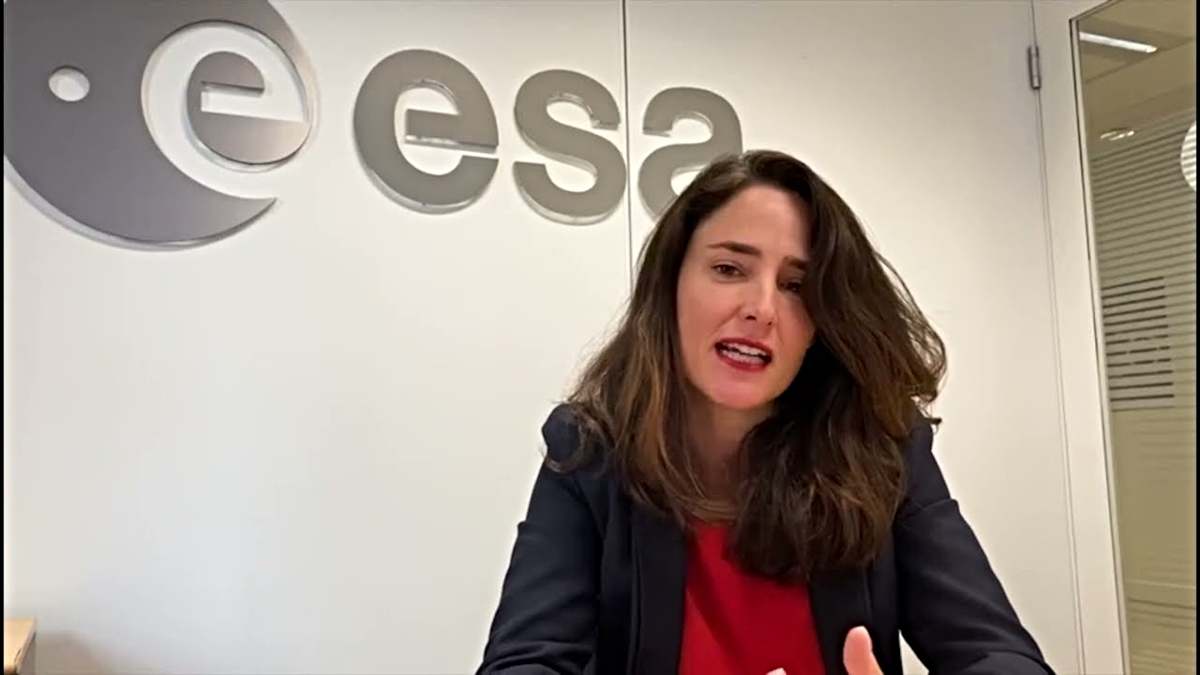 Lucía Linares