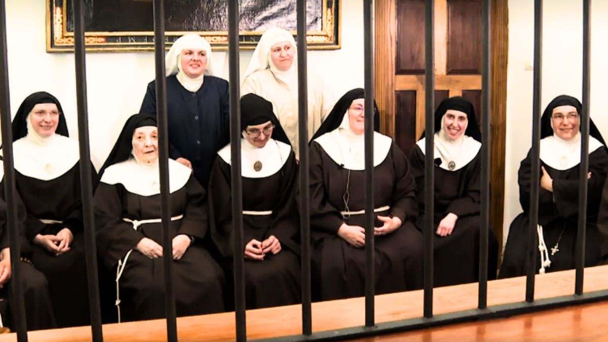 Así operaba la trama de las monjas 'rebeldes' de Belorado: deuda millonaria, falso obispo, inmuebles okupados y criaderos de perros ilegales