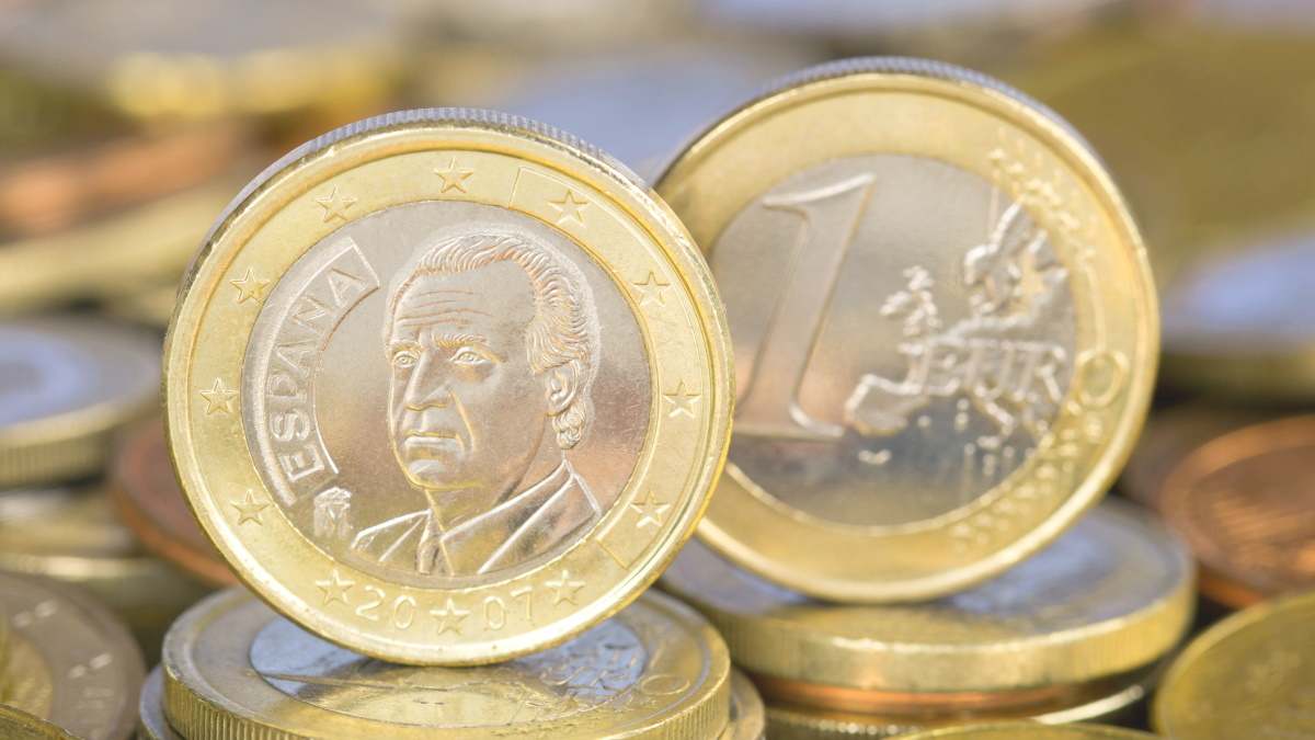 impuestos trabajo cotizaciones España euros