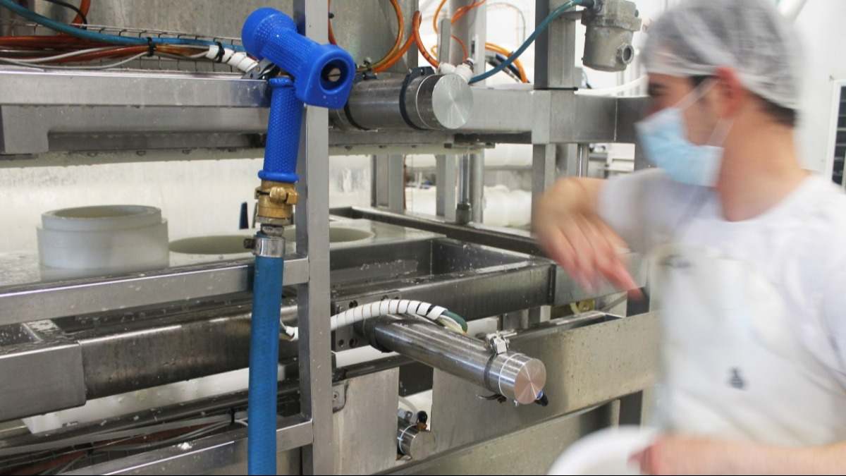 La producción industrial cayó en septiembre por la energía