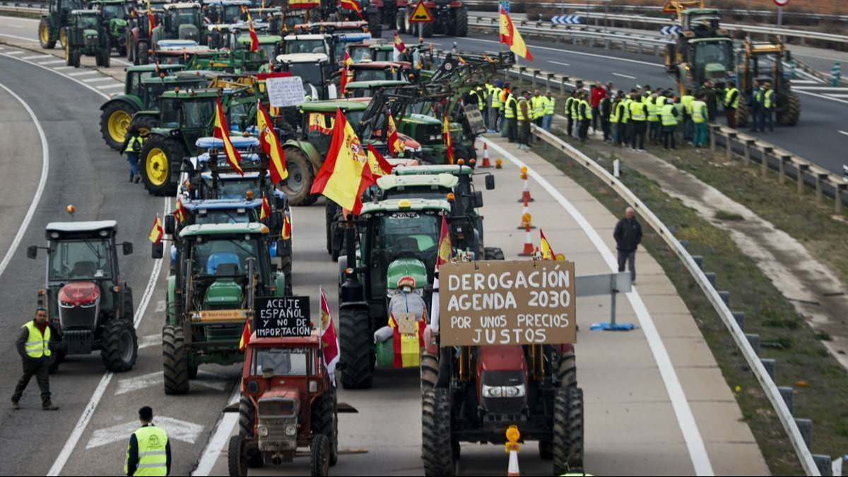 Tractoradas