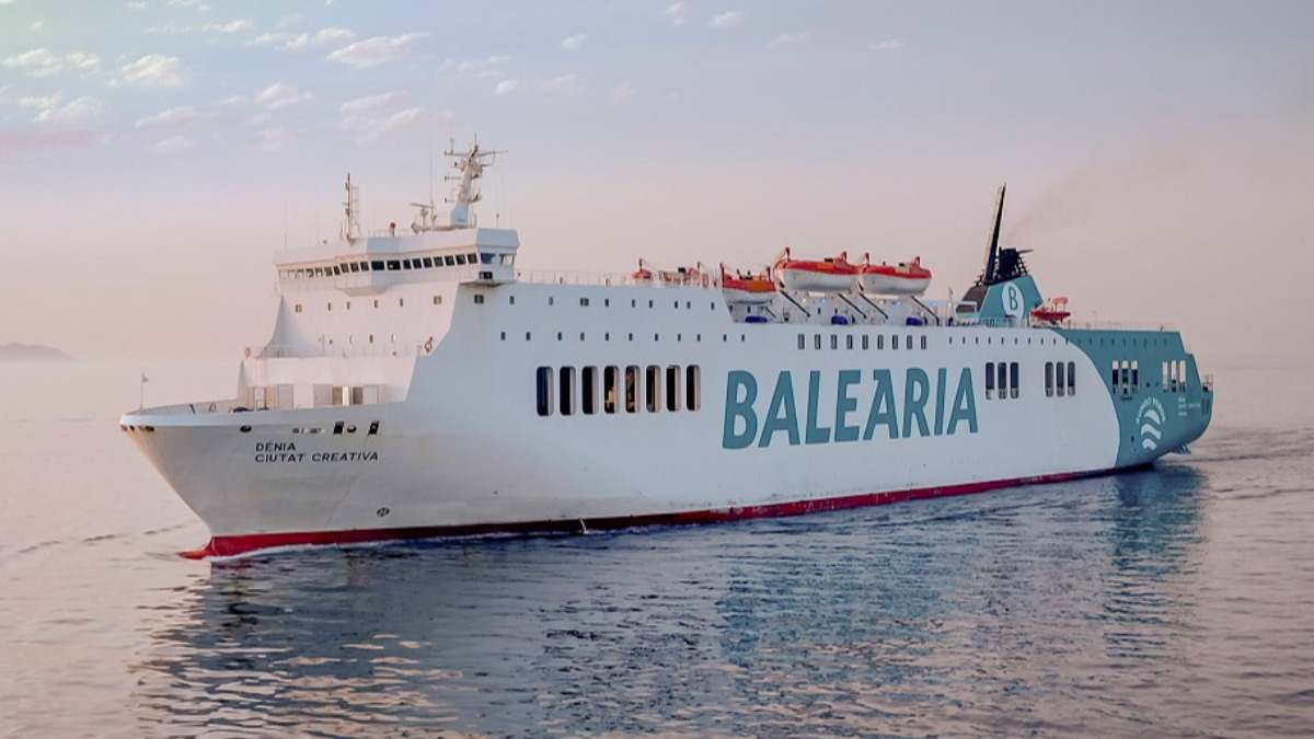 Un barco de Baleària.