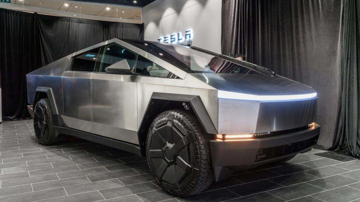Renacen los problemas en Tesla: retiran del mercado 3.878 Cybertrucks por un grave problema