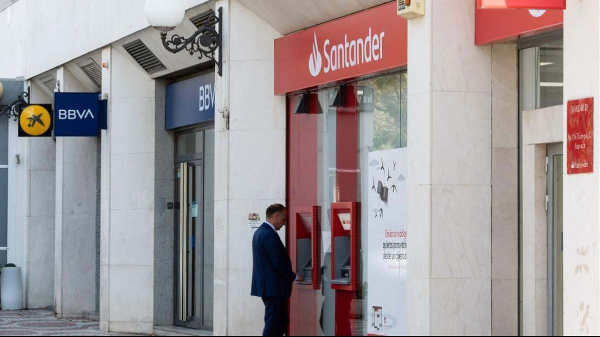 Varias sucursales de entidades españolas