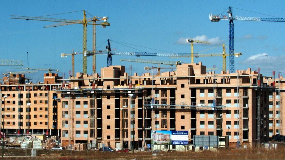 Edificios de viviendas en construcción