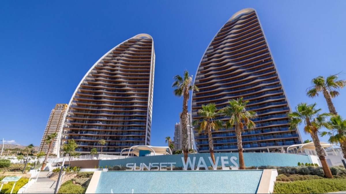 Promoción de edificios Sunset Waves en Benidorm.