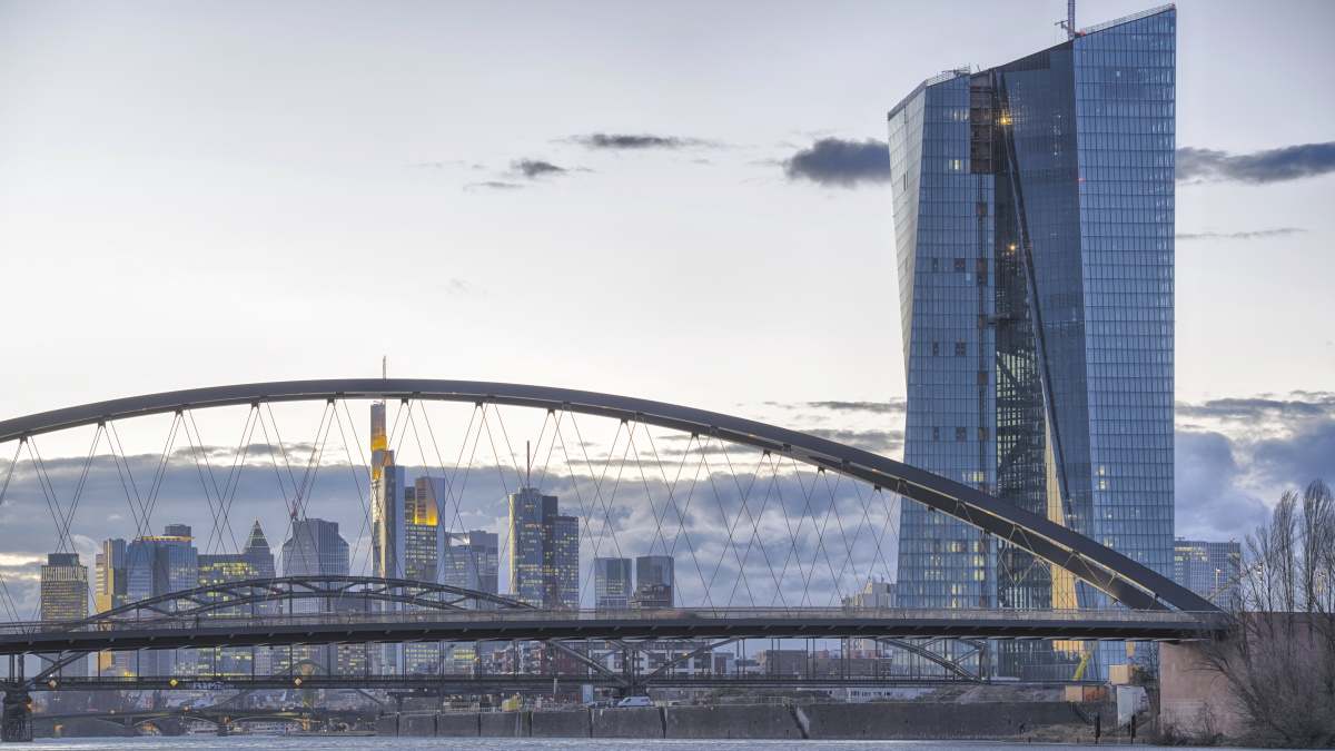 BCE puente edificio tipos interés