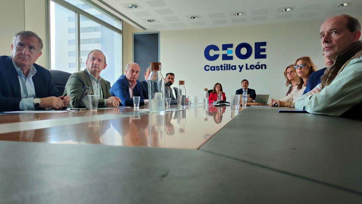 CEOE-DATA.jpg