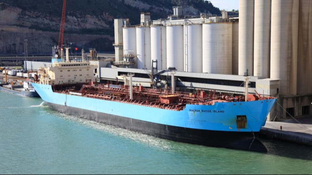 petrolero Maersk puerto Barcelona