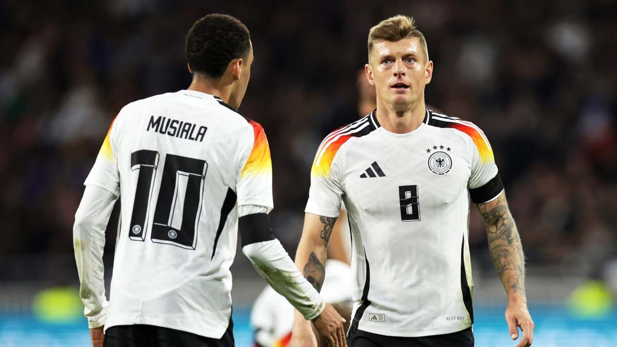 Toni Kroos y Jamal Musiala en uno de los últimos partidos de Alemania