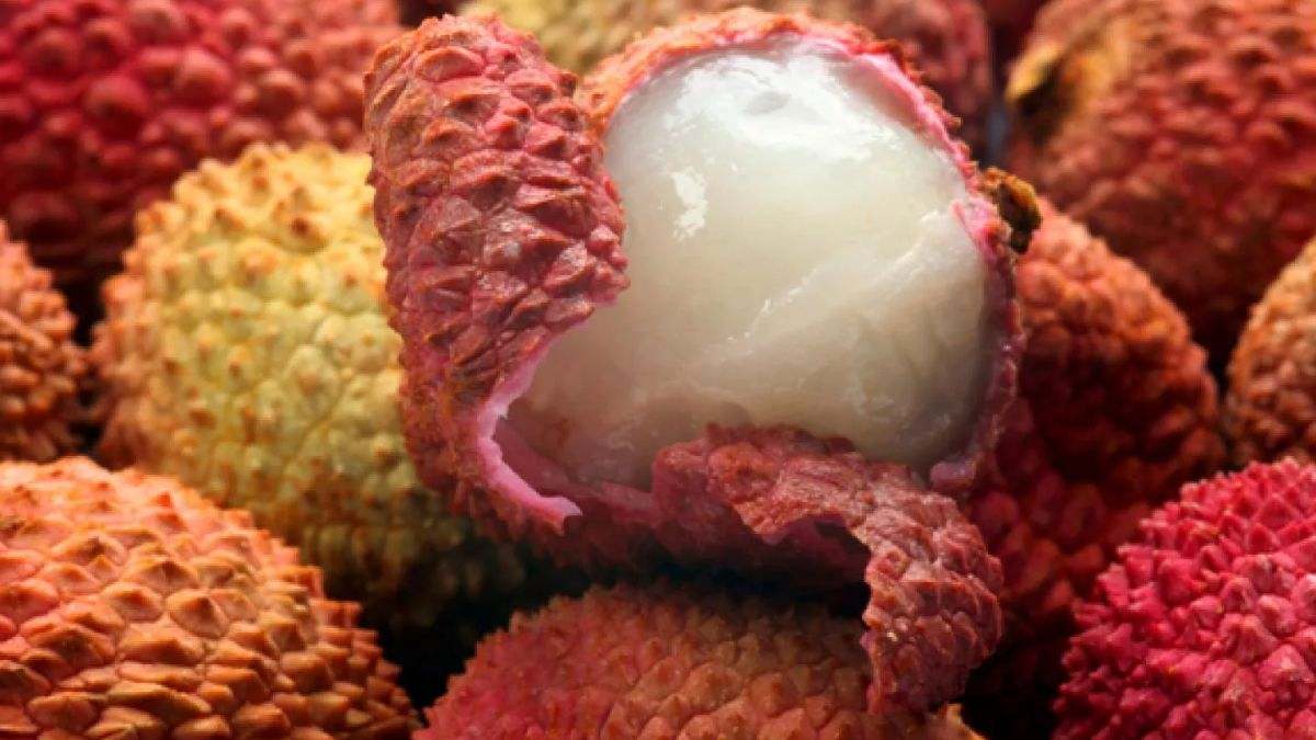 El lichi es una fruta conocida por su sabor dulce