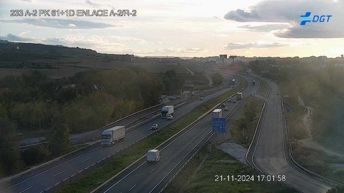 Localización del nuevo aparcamiento de emergencia en la A-2