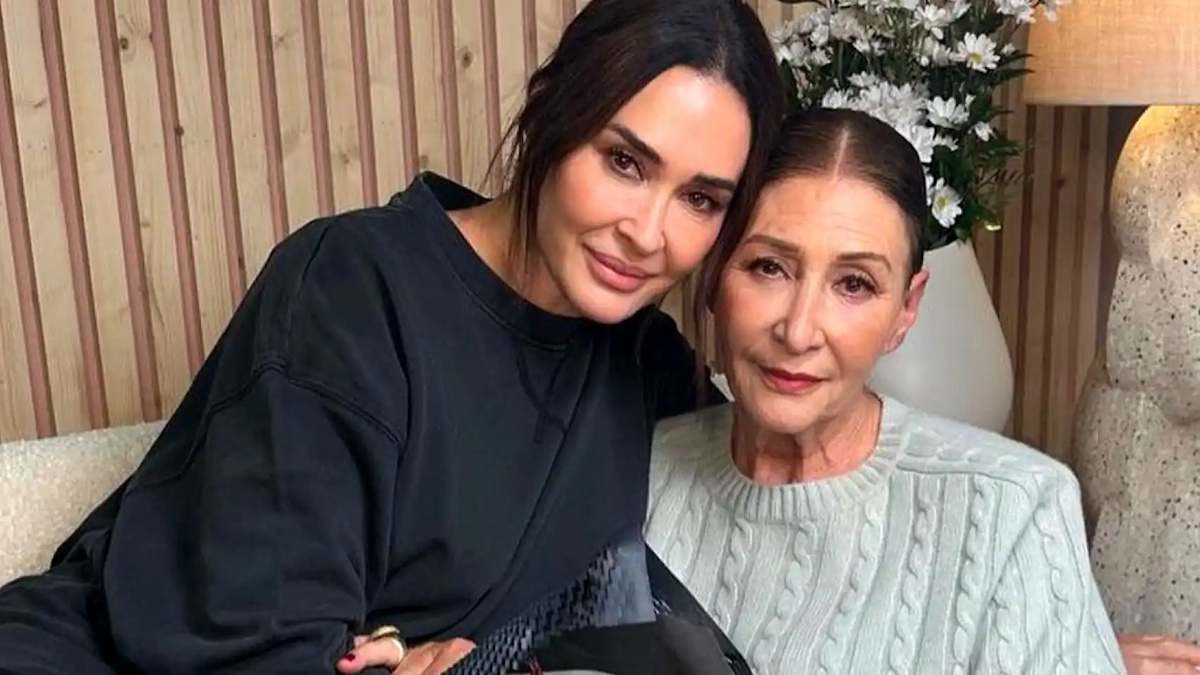 Vicky Martín Berrocal y su madre