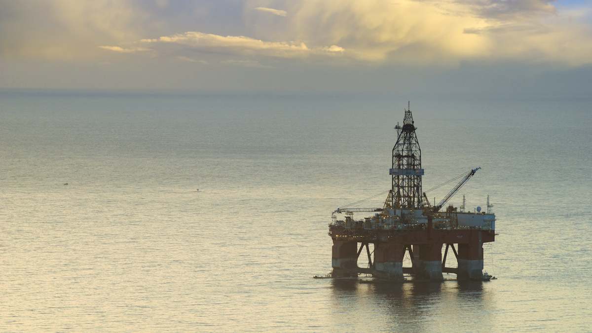 petróleo crudo materias primas economía reservas