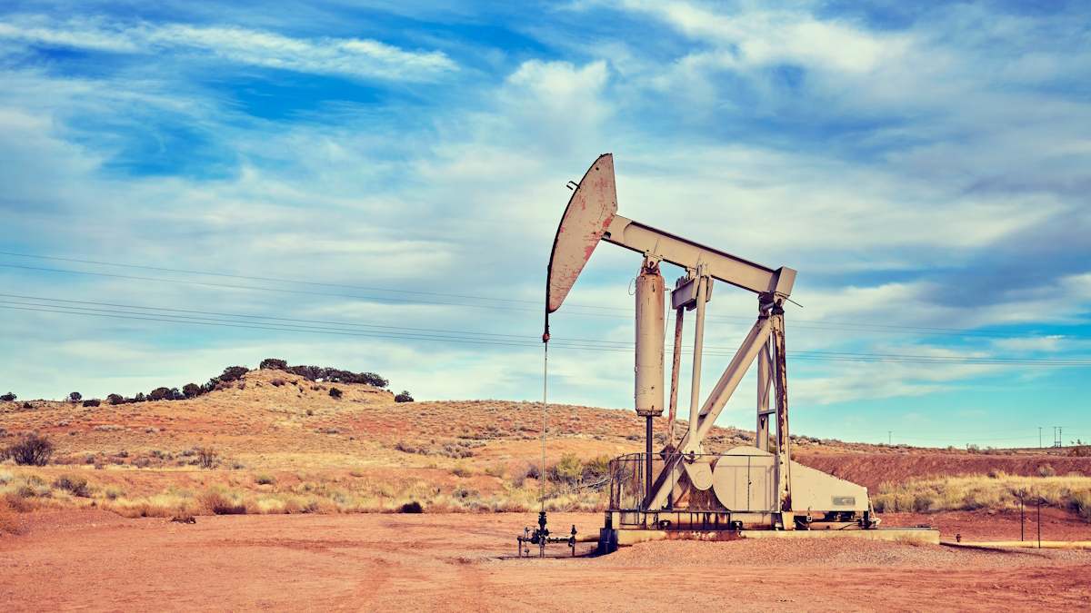 petróleo crudo desierto materias primas