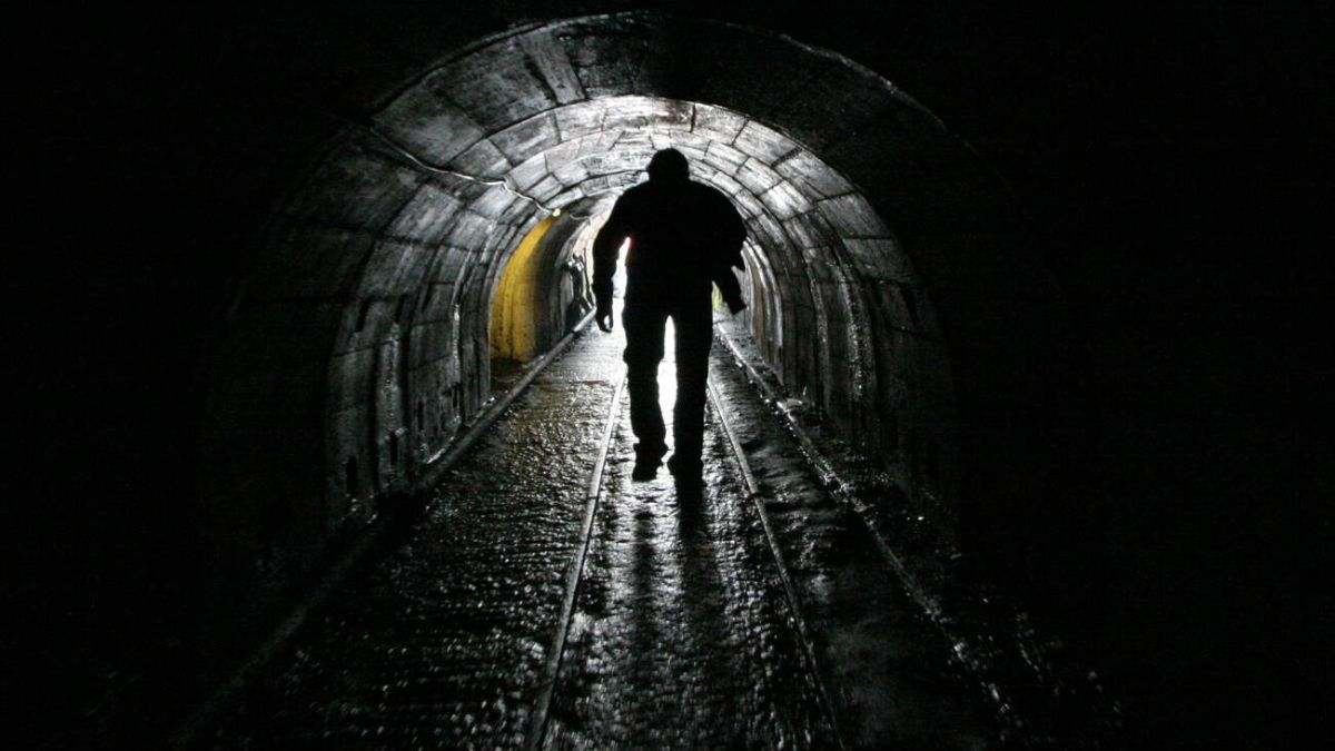 Compró una mina de carbón por 2 millones de dólares y acabó encontrando metales valorados en 37.000 millones en ella
