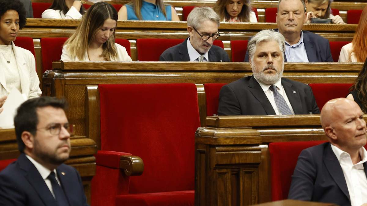 Foto del escaño vacío de Carles Puigdemont.