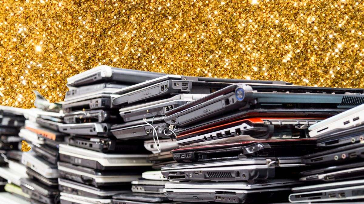 Así podrás recuperar el oro de los desechos electrónicos de tu casa: pepita de 22 quilates de alta pureza extraída de un ordenador antiguo