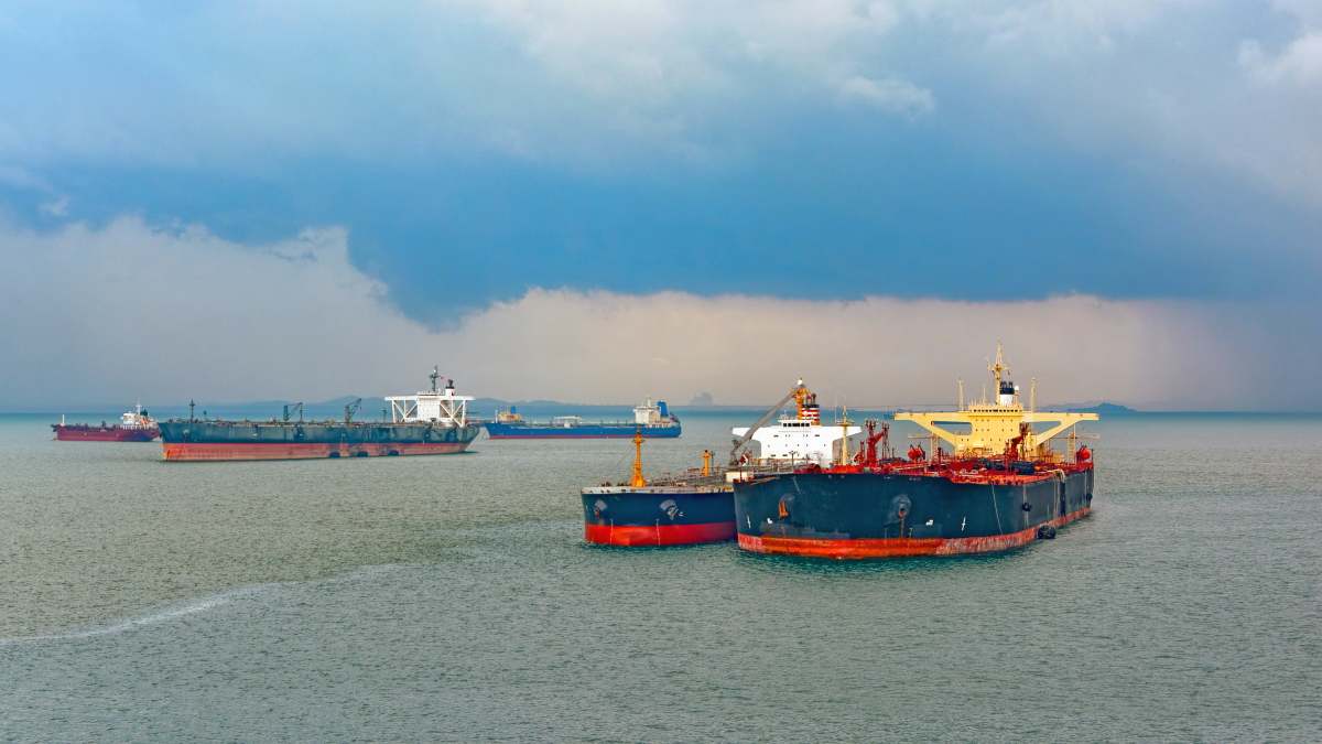 Bunkering buques combustible barco mar