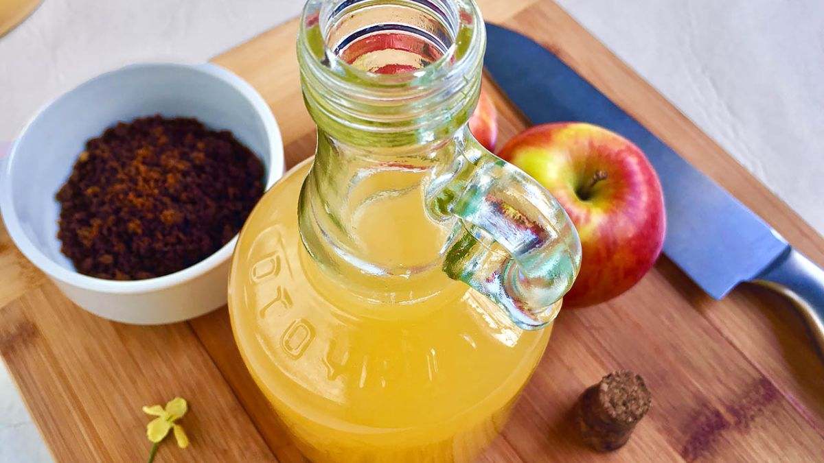 El vinagre de sidra de manzana se usa para la obesidad, la diabetes, el rendimiento deportivo...