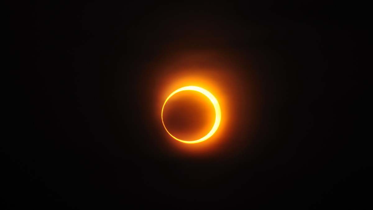 Foto de recurso de un eclipse solar.