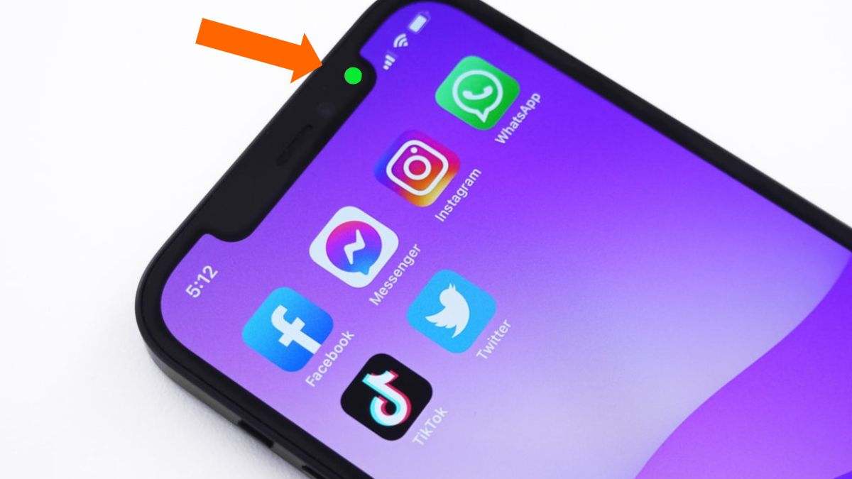 Qué significa el punto verde o naranja que aparece en tu móvil iPhone o Android