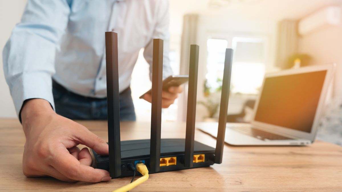 Por qué se debe desconectar siempre el router WiFi al salir de casa